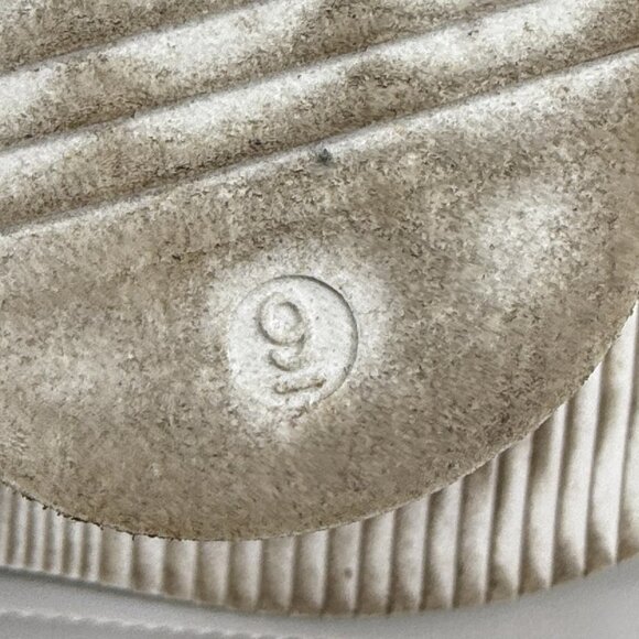 Disney Aldi Minnie Mouse Character Lace Up Women's Court Sneakers Size 9 - Picture 9 of 10